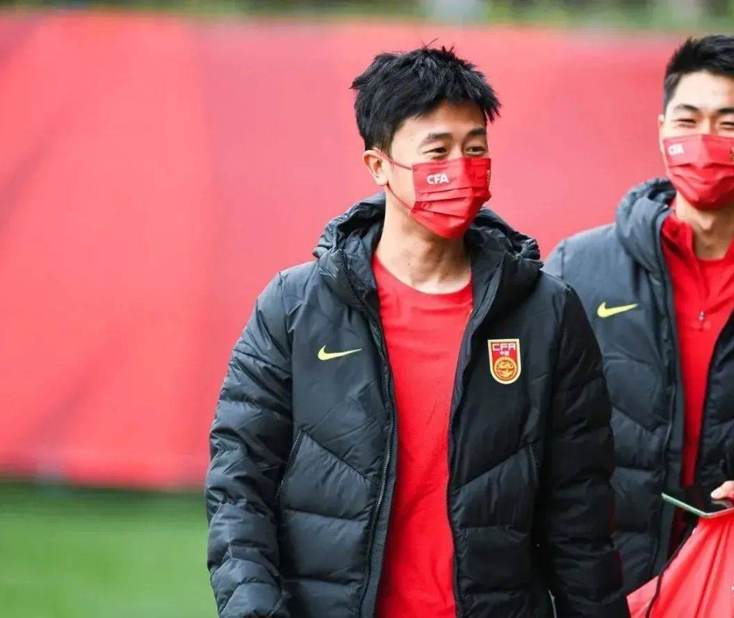 米兰体育金州勇士发布备战花絮；关键时刻刷新队史纪录；中超任务艰巨；赛季目标并未改变的简单介绍